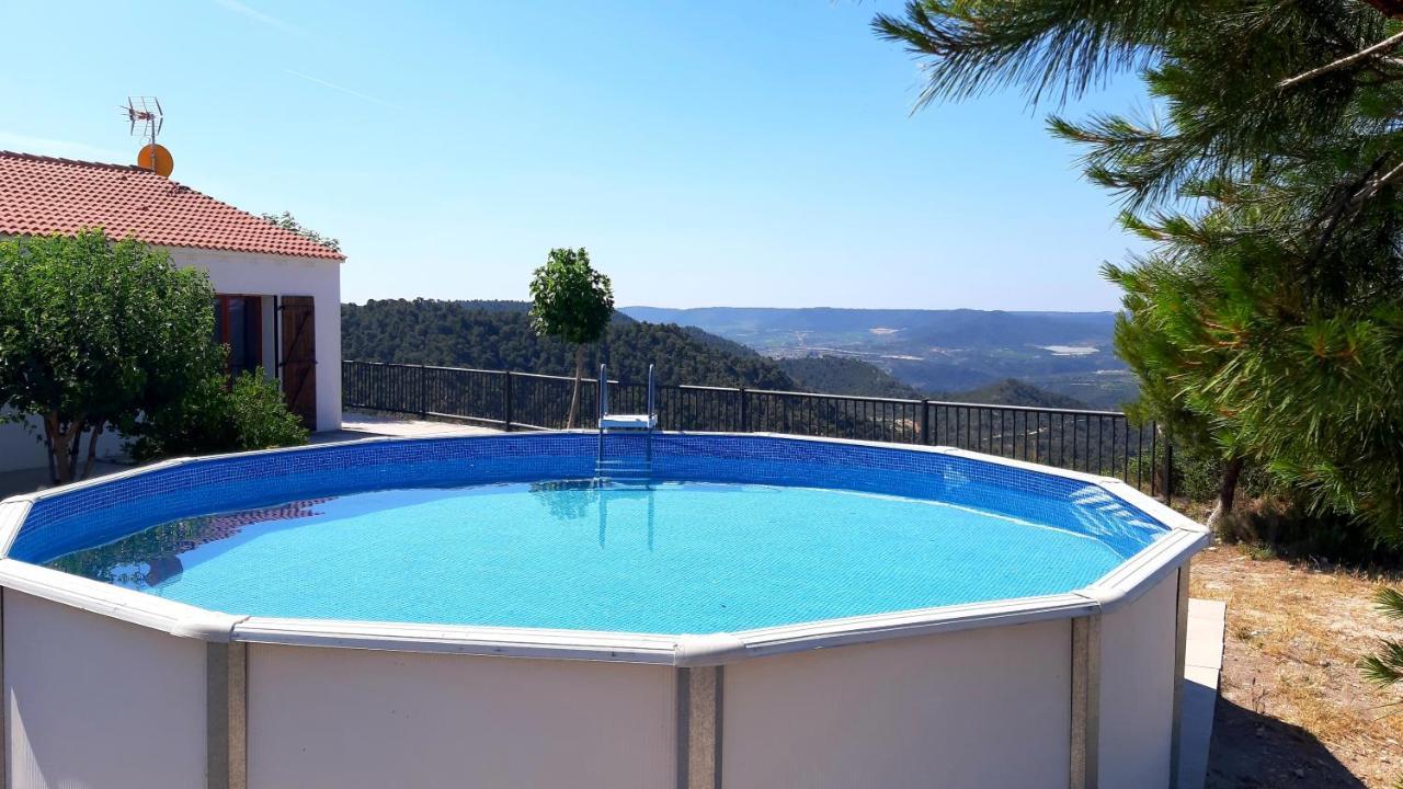 Casa Rural Mas De Les Aligues เมกิเนนซา ภายนอก รูปภาพ
